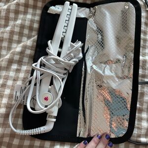 Voloom crimper with Heat-Resistant Pouch